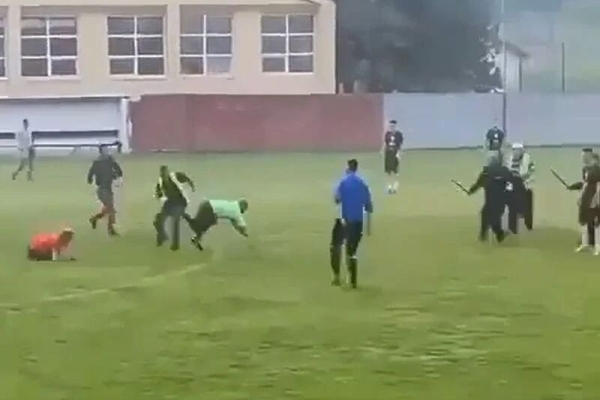 Sudije u BiH dobile batine nakon utakmice i završile u bolnici, snimak obišao region